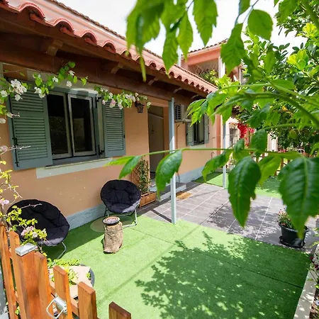Matina's Village Getaway Holiday home *