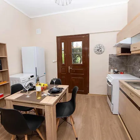 Matina's Village Getaway *