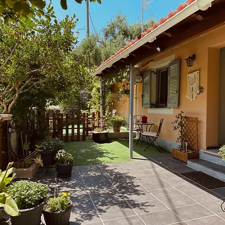 Σπίτι διακοπών Matina's Village Getaway Antipernoi
