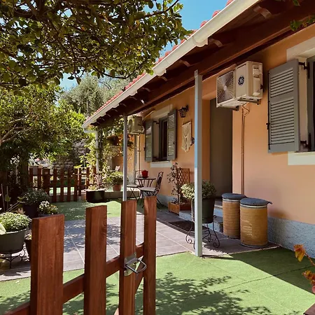 Matina's Village Getaway Casa de Férias Antipernoi